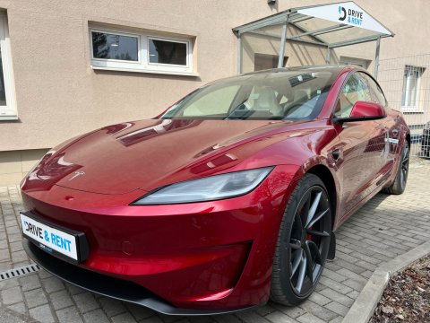 Tesla 3 Performance 380kW AWD Highland